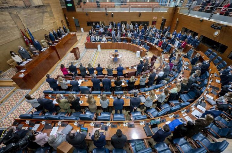 El PP lleva hoy al Pleno de la Asamblea de Madrid su iniciativa contra la amnistía, para la que pedirá voto secreto