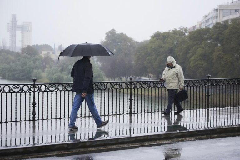 Varias borrascas atlánticas traerán lluvias a la Península toda esta semana