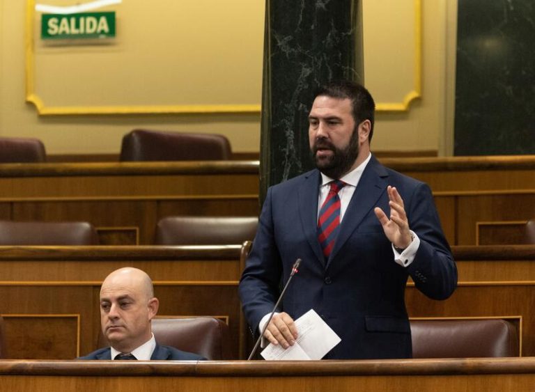 Bildu avisa a Marlaska que la alerta antiterrorista no puede ser «excusa» para incrementar los controles aleatorios