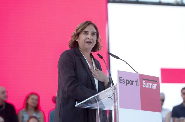 Colau dice que no será ministra pese a la insistencia de su espacio político