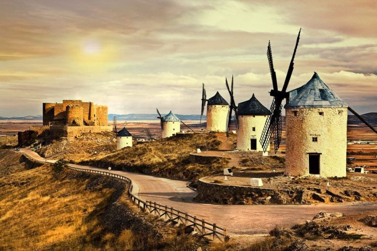 Estos son los pueblos más bonitos de La Mancha, en los que se plasma la historia de Don Quijote