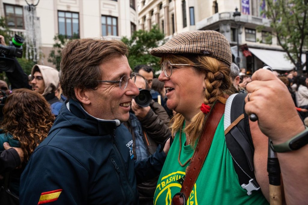 El Alcalde De Madrid También Recibió A Los Pastores En Esta Xxx Fiesta De La Trashumancia