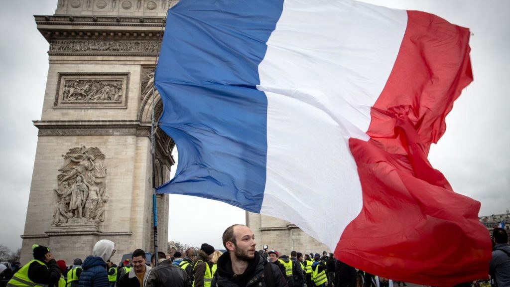 Francia Y La Ley De Las 35 Horas: Balance De Dos Décadas De Reforma Laboral