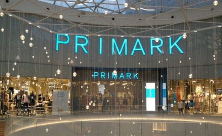 Primark lanza sus mejores abrigos para este otoño y la gente hace cola por conseguirlos