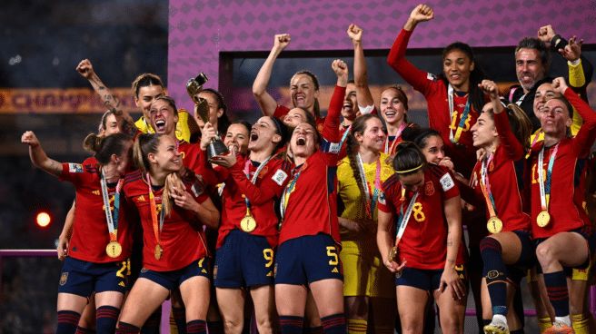 Rompiendo Barreras: Igualdad De Género En El Deporte A Través Del Apoyo A La Selección Femenina De Fútbol