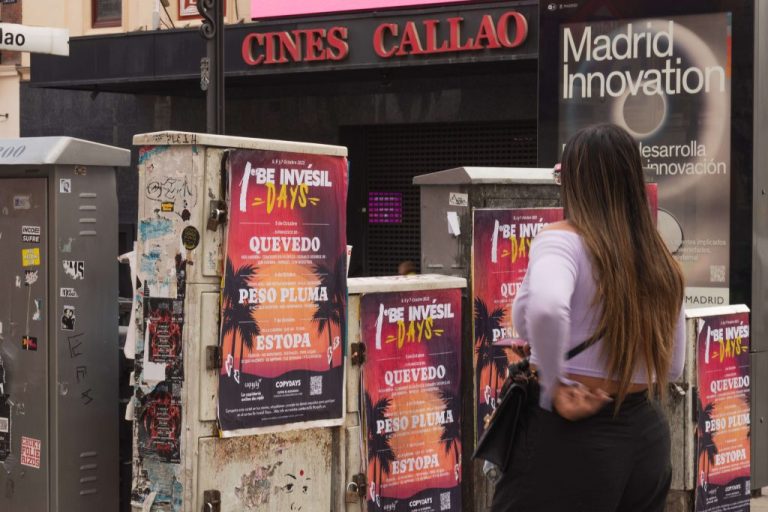 Copyfly logra crear una campaña publicitaria viral con los efectos visuales y el juego de palabras de un cartel – Noticias Empresariales