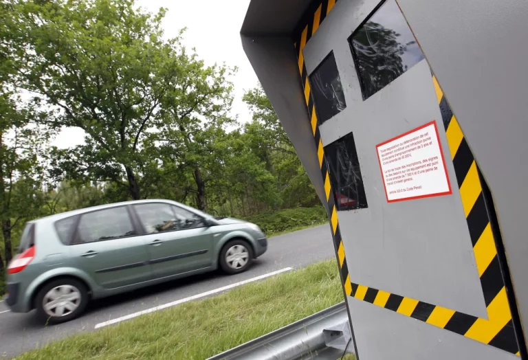 Con este truco podrás saber si un radar de la DGT esta encendido o apagado