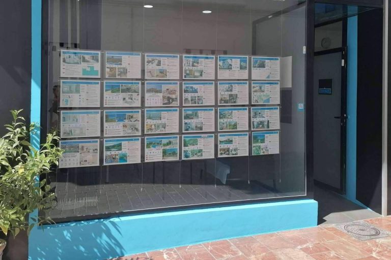 Adquirir una vivienda en Estepona con los servicios inmobiliarios de Purisol Properties