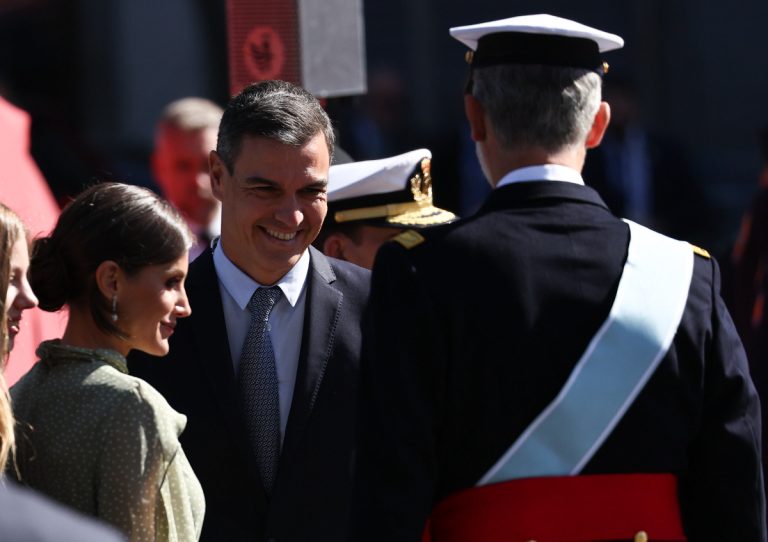 El desfile militar del 12-O, con abucheos a Pedro Sánchez