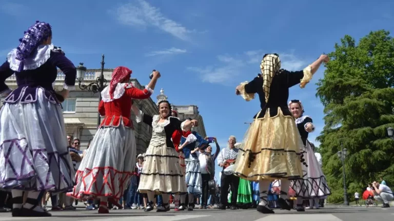 Disfruta del puente del Pilar en Madrid con una espectacular programación llena de eventos y fiesta