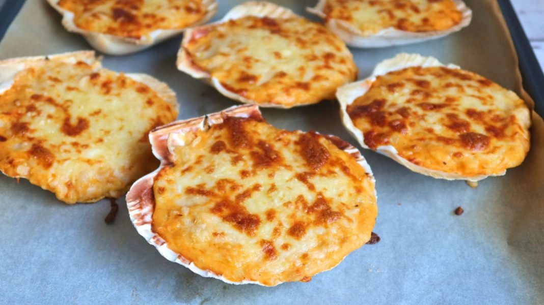 Receta gallega tradicional: Vieiras rellenas y gratinadas al horno