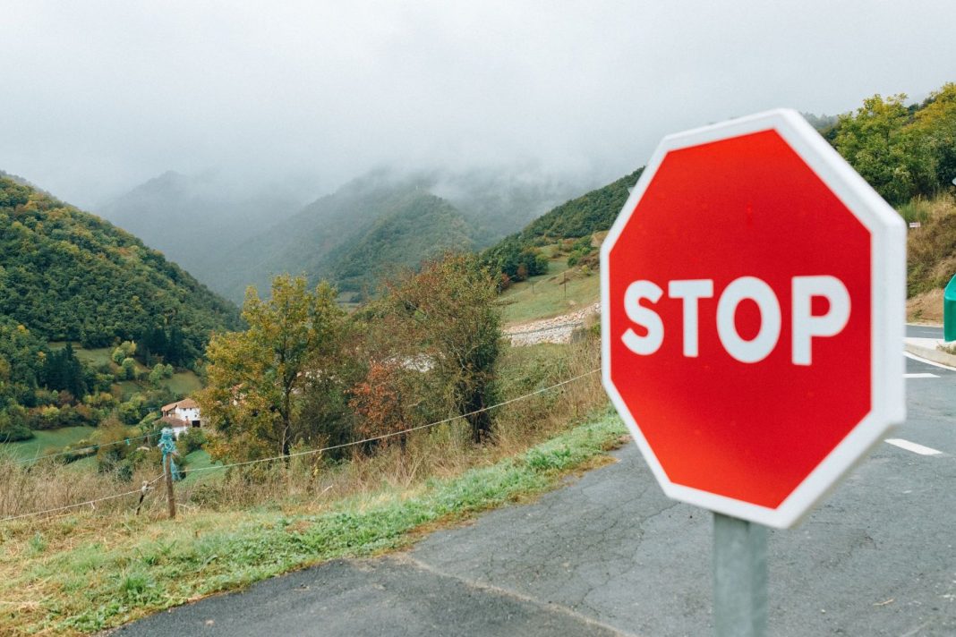 Los STOP buscan regular el tráfico y minimizar riesgos