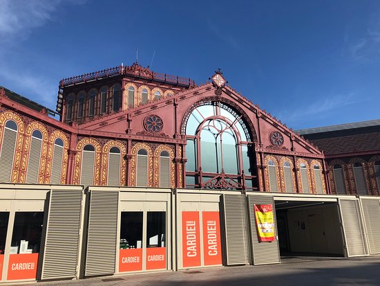 El Mercat De Sant Antoni: Un Tesoro Para Los Amantes De La Gastronomía Y La Cultura