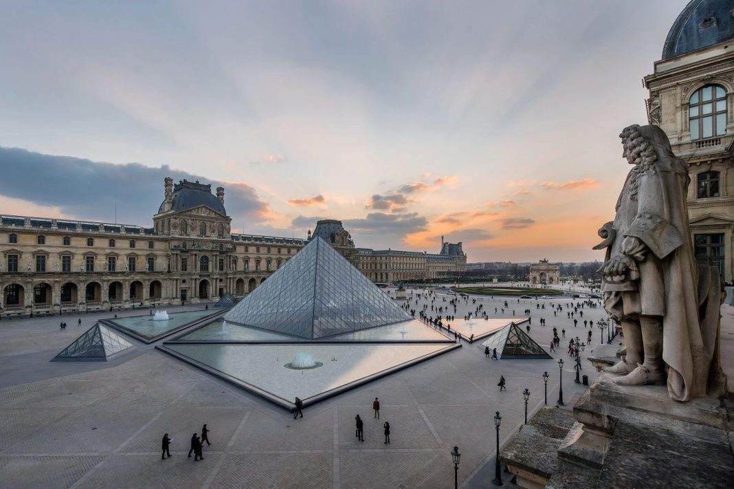 El Louvre de París, el museo más visitado del planeta