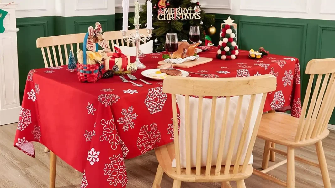 Lidl tiene el mantel antimanchas perfecto para la cena de Navidad