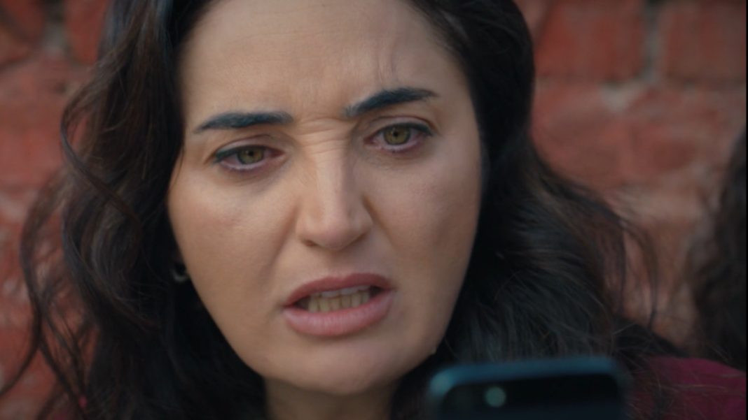 Zehra revelará las razones a Tolga de su crimen, en este nuevo avance semana de 'Hermanos' por Antena 3