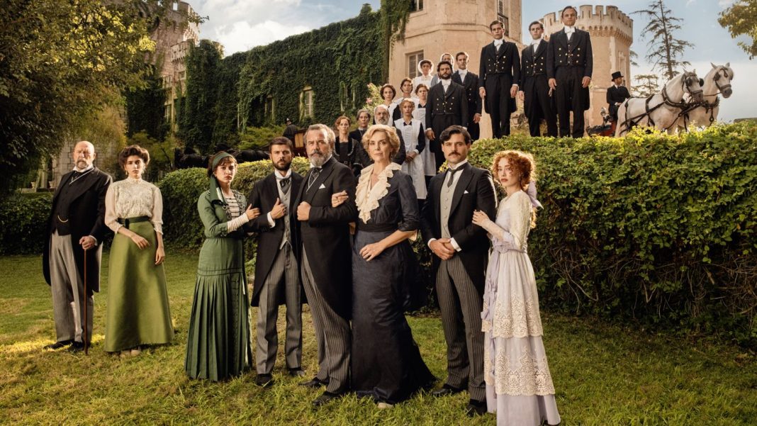 TVE hace desaparecer 'La Promesa' de la parrilla de La 1 cambiándola por otra serie, aunque solo de cara a este viernes 26 de enero