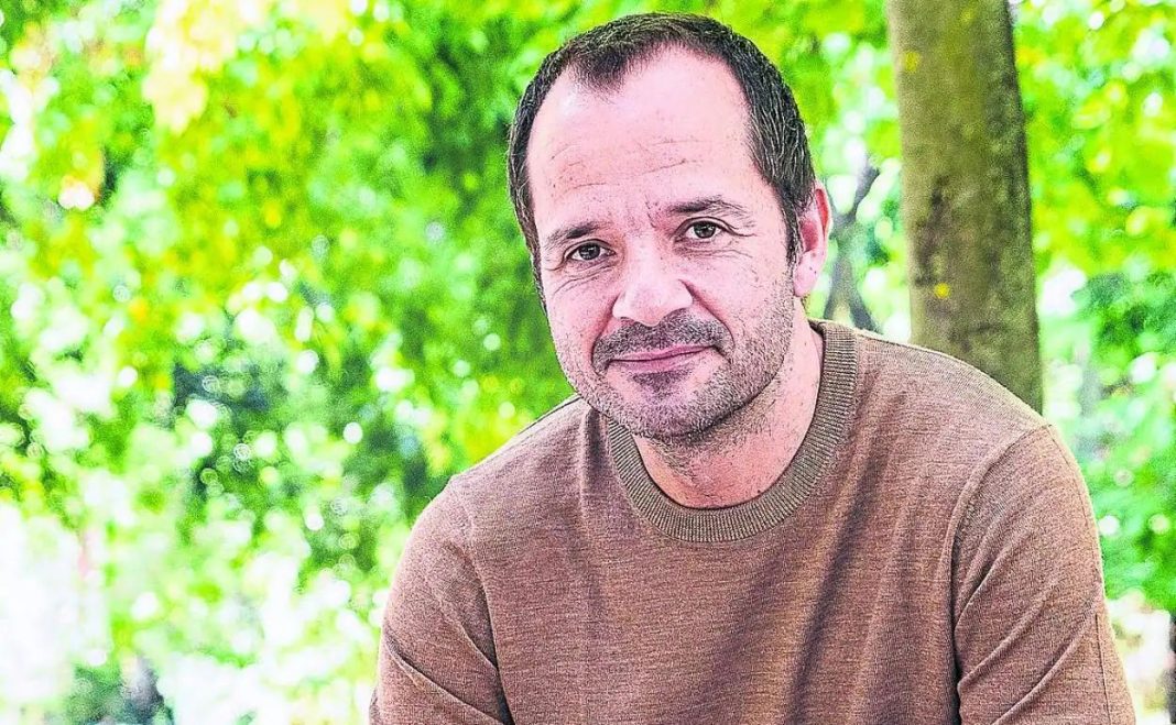 Del hospital a las páginas: la resiliencia de Ángel Martín