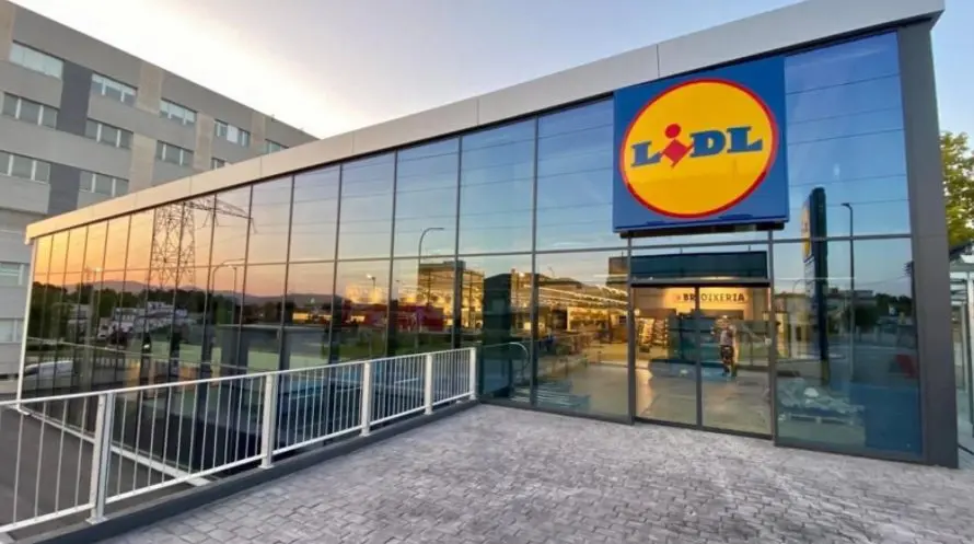 El electrodoméstico que deja la ropa como nueva está en Lidl: bye bye