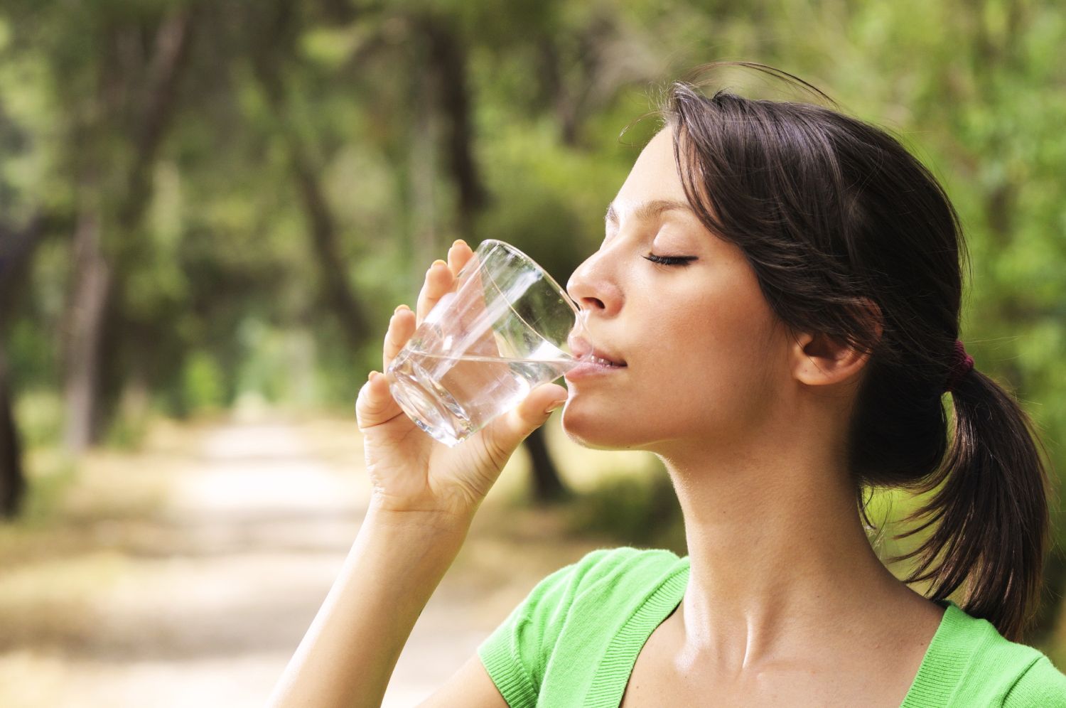 Beber Agua: El Líquido Vital Que Sacia Y Depura