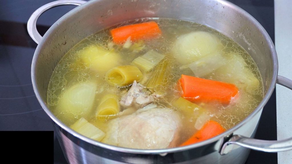 Caldo De Pollo