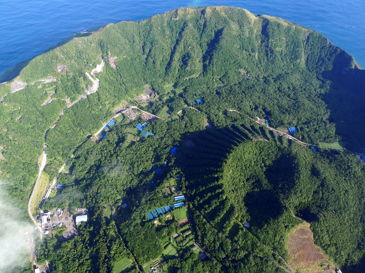 La Aventura Del Ecoturismo En Aogashima