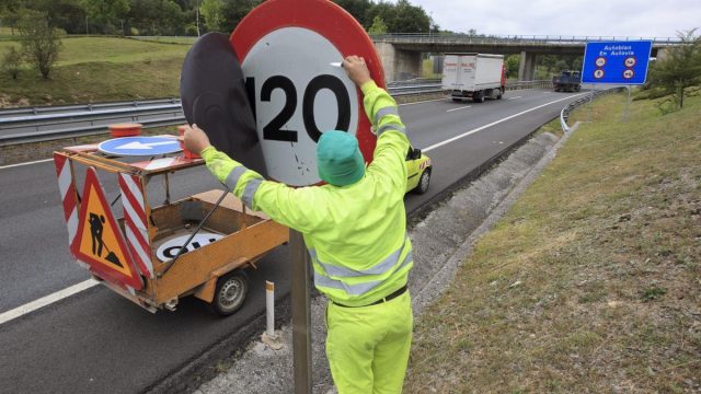 Europa, Contra La Dgt Por El Nuevo Límite De Velocidad En Las Carreteras