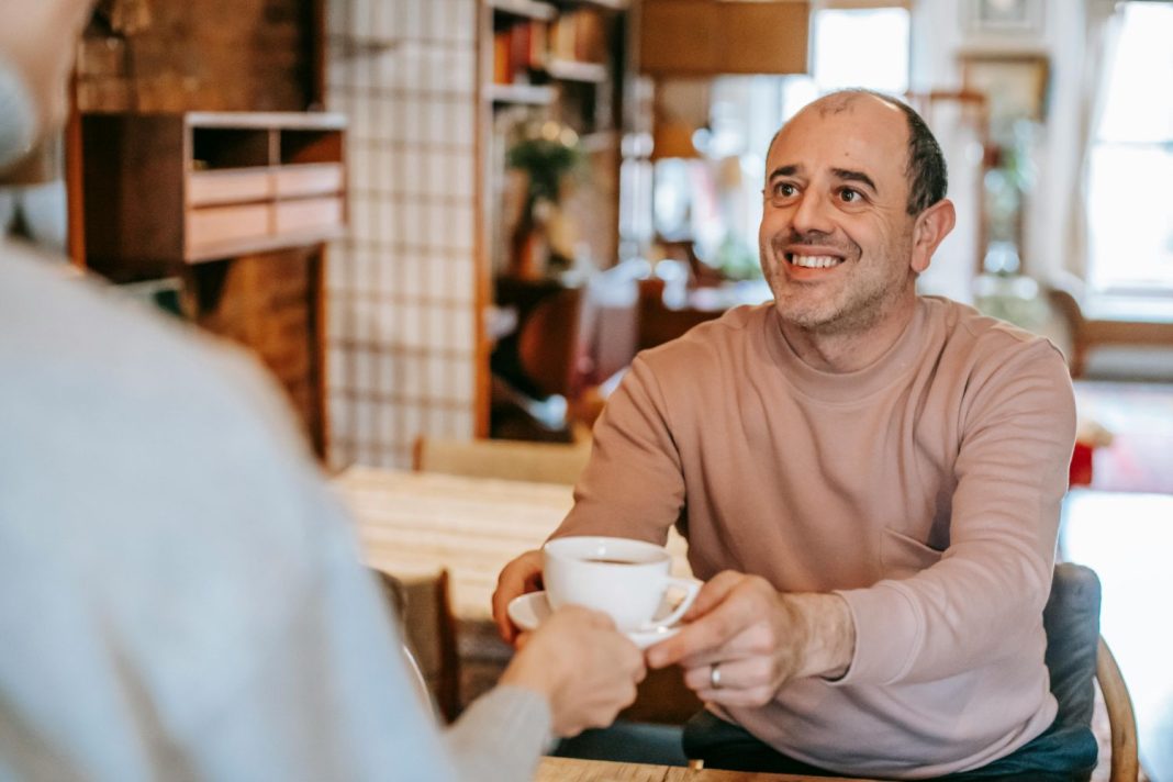 Llevas toda la vida tomando mal el café por la mañana