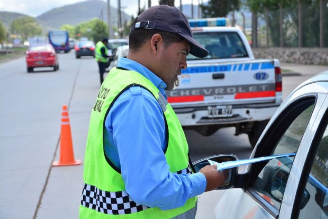 Ojo con los radares móviles en carretera