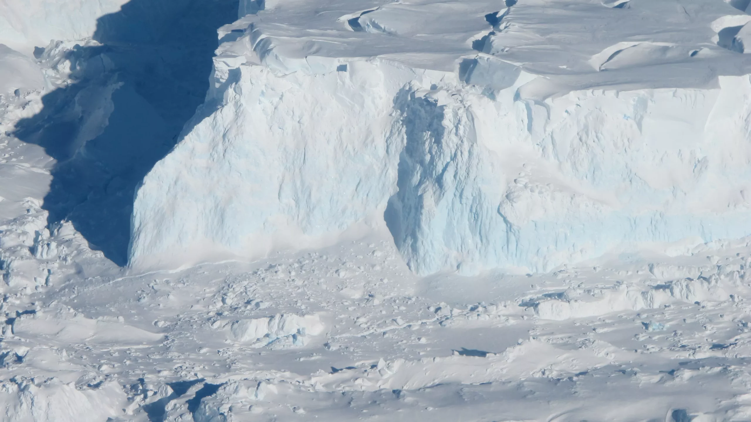 El Gigante Blanco: Una Introducción Al Glaciar Del Juicio Final