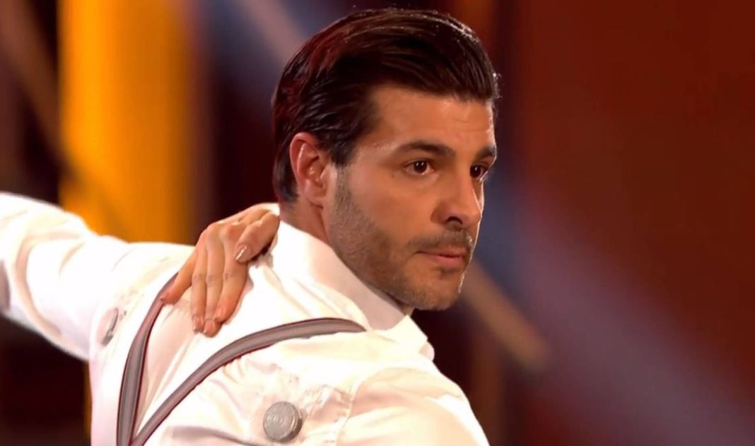 Miguel Torres se despide con gracia: el emotivo último baile del segundo eliminado en 'Bailando con las estrellas'