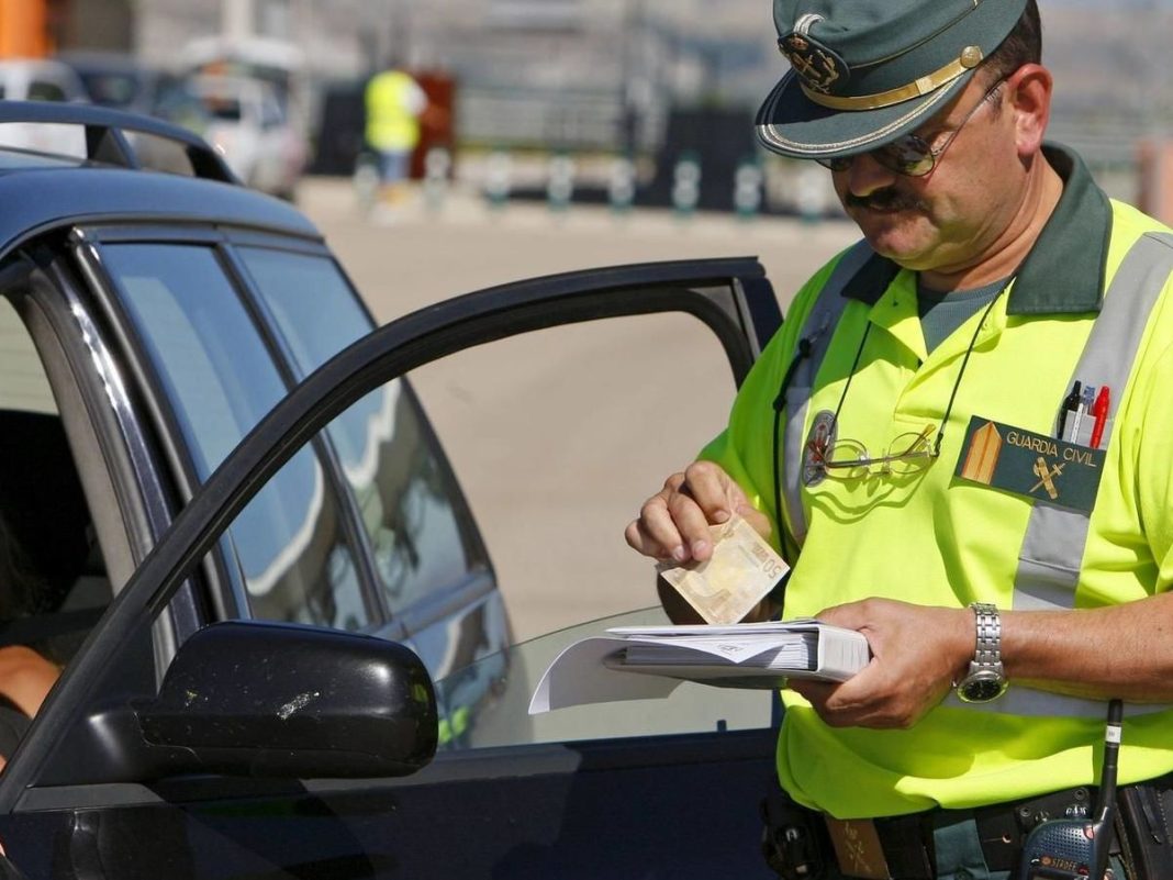 Objetivo: minimizar los accidentes en las vías