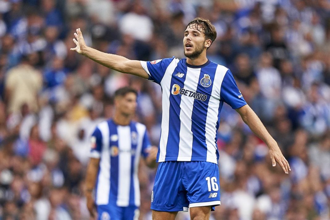 Nico González marca su primer gol con el Oporto