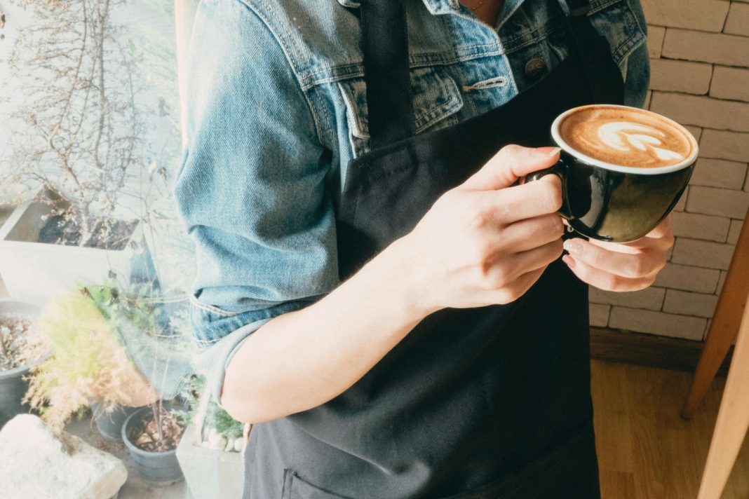 Una pieza de tu cafetera provoca que el café sepa mal