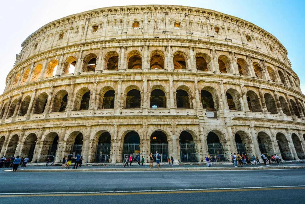 El truco que usaban en la Antigua Roma para limpiarse en el baño mejor que el papel higiénico