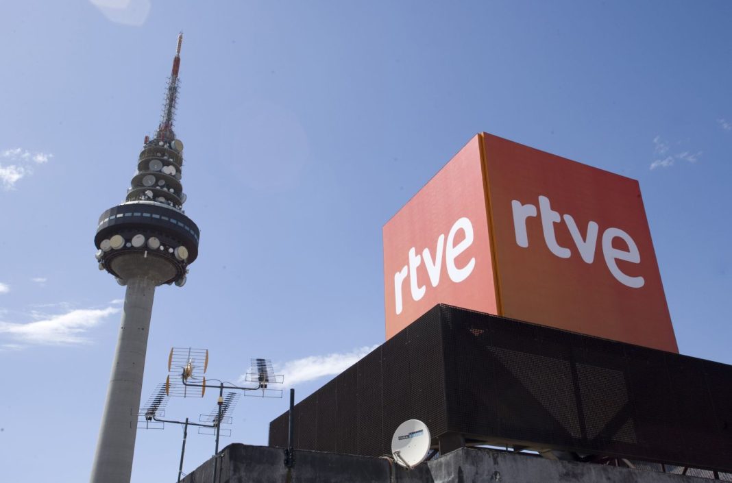 Tras lo de Broncano, RTVE ficha a otro ex de Buenafuente para un nuevo programa de noche