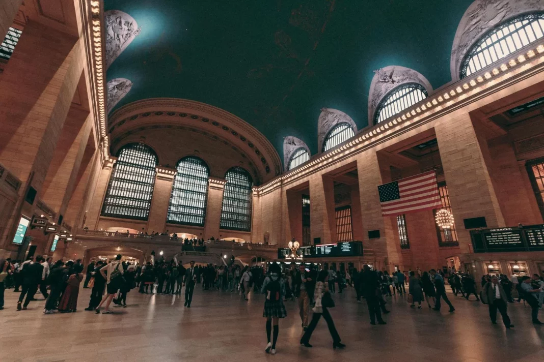 Más que una estación de tren un centro cultural y social