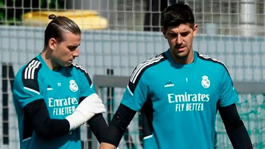 Courtois pone a Lunin contra las cuerdas en el Real Madrid