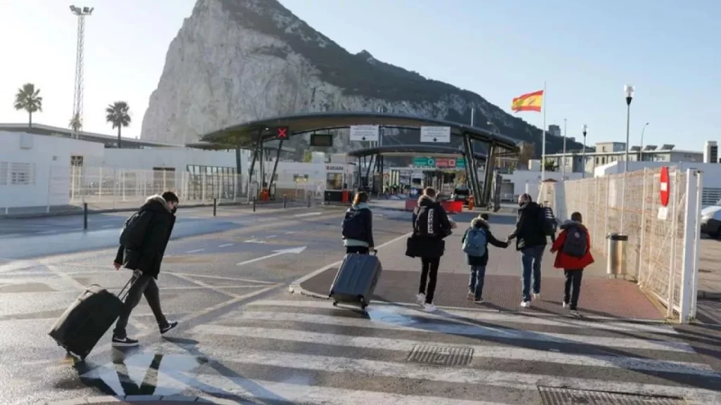Gibraltar: Un Conflicto Centenario Que Busca Su Desenlace En El Siglo Xxi