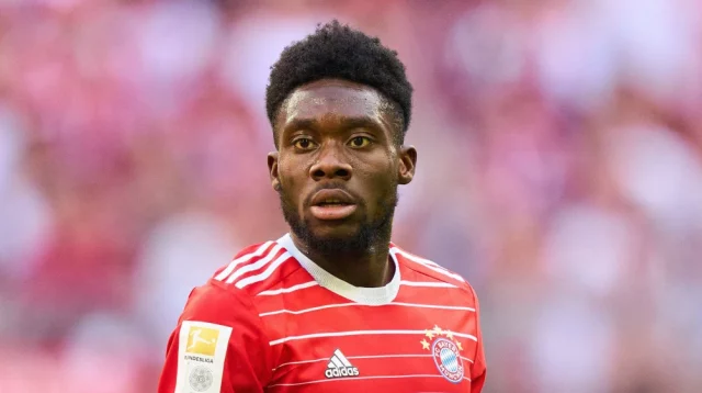 Alphonso Davies Laporta