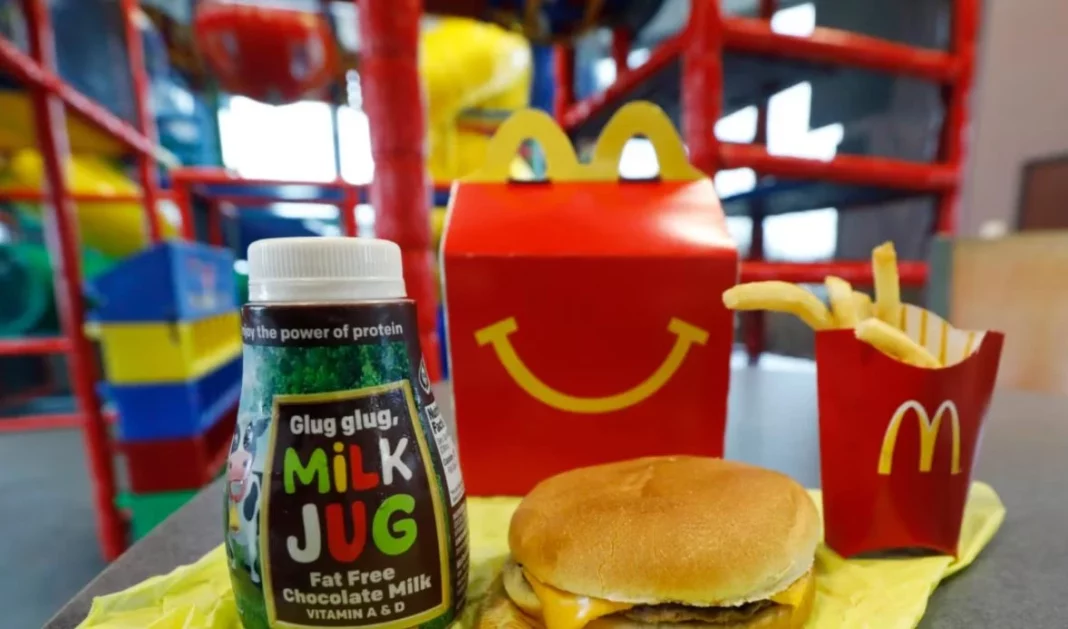 McDonalds cambia su menú infantil Happy Meal tras casi 40 años por un motivo de peso