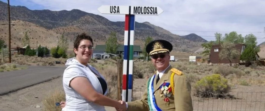 El Misterio Más Deslumbrante De Molossia