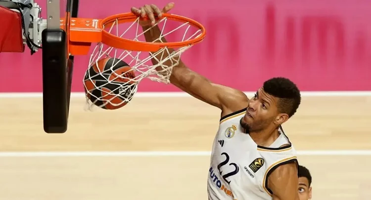 Walter Tavares Real Madrid Chus Mateo