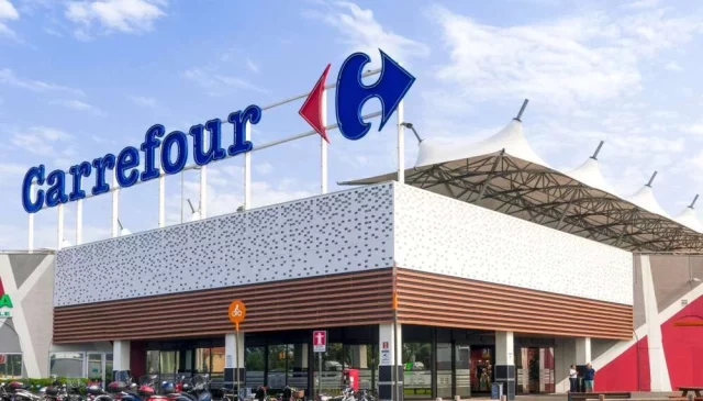 No Te Quedes Sin Tele Para La Eurocopa: Carrefour Hunde El Precio De Una Smart Tv 4K De 65 Pulgadas