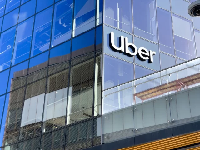 Uber Prepara Su Entrada En El Transporte De Mercancías Con Camiones Sin Conductor
