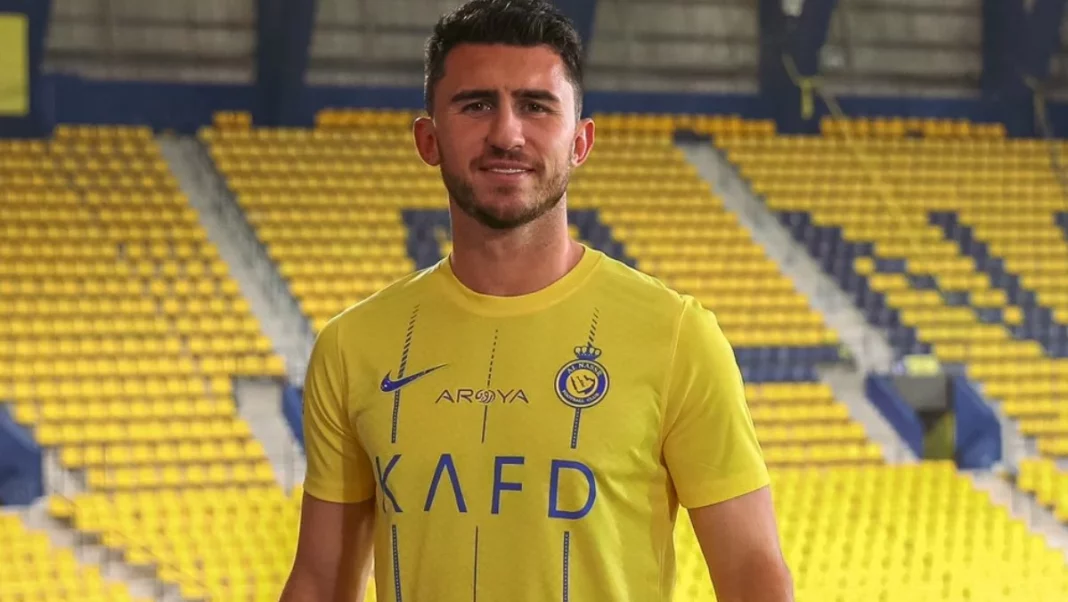 La primera oferta del Athletic por Laporte llega a los despachos del Al-Nassr