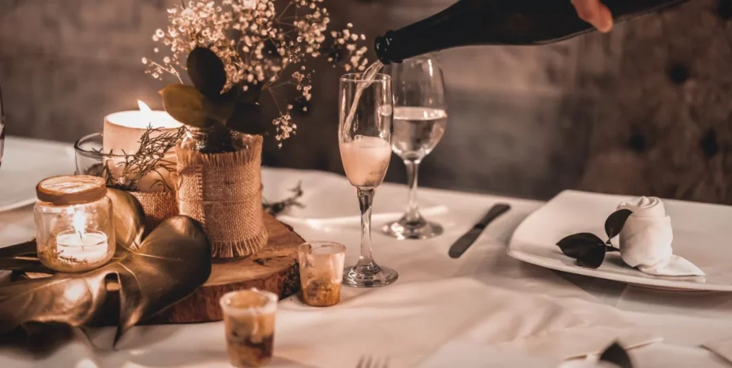 ¿Quién debe comerse la última croqueta de la mesa? Una experta en protocolo da la respuesta