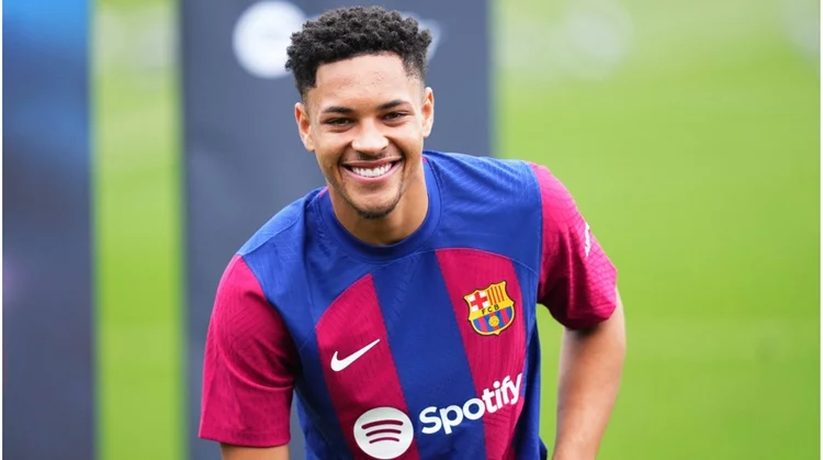 Vitor Roque Seguir Fc Barcelona