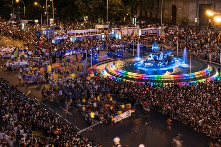 El Orgullo desfila este sábado en Madrid en favor de la educación en diversidad, contra la LGTBIfobia y en apoyo a Palestina