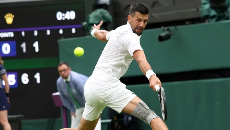 Djokovic choca con la tradición de Wimbledon ¡le quieren echar!